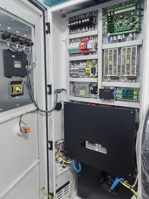 Wykonane na zamówienie formy IP54 Publiczne komercyjne stacje szybkiego ładowania elektrycznego prądu stałego 180KW 240KW