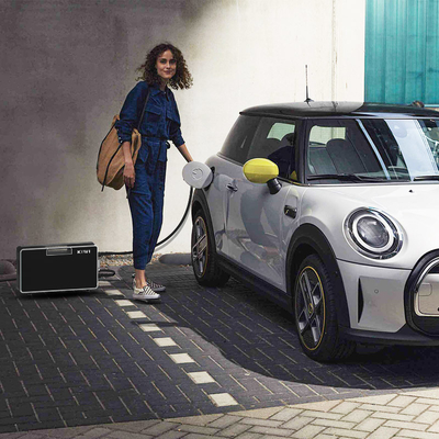 7KW E Sprzęt do ładowania samochodów inteligentnych Zakres prądu wejściowego AC 0A-32A Dla samochodów elektrycznych